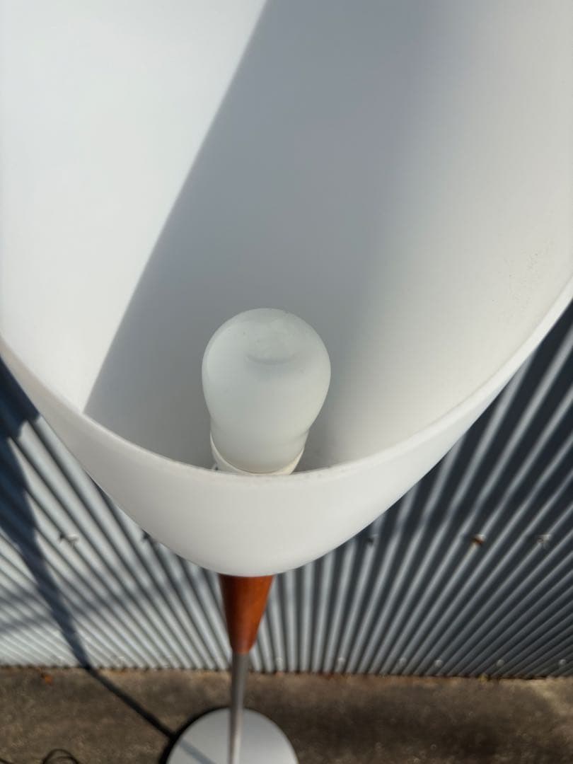 yamagiwa フロアスタンド E26 イタリア　アルテミデ社製