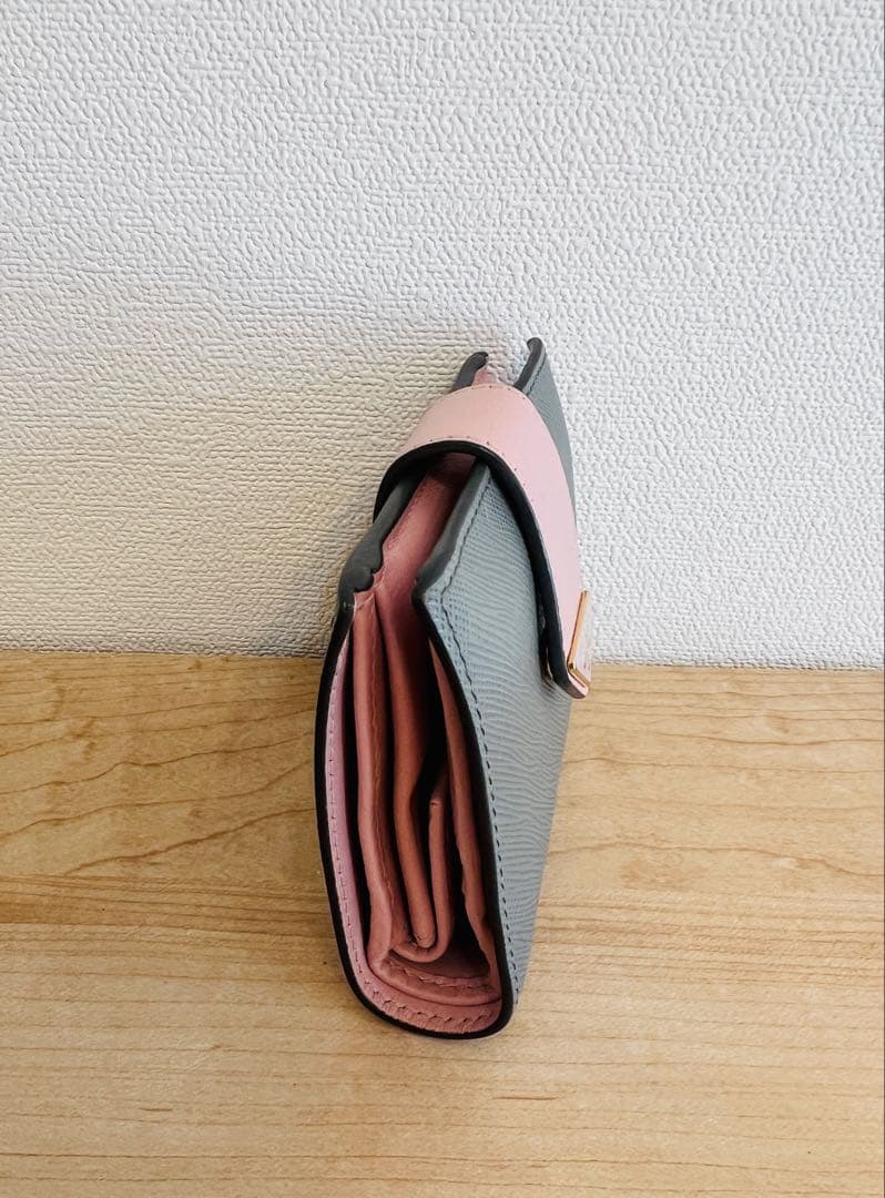 【確約】PRADA 人気の二つ折り財布 グレー/ピンク