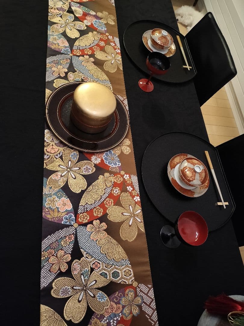 A955★逸品‼️豪華刺繍‼️ひな祭り‼️テーブルランナー2m11cm