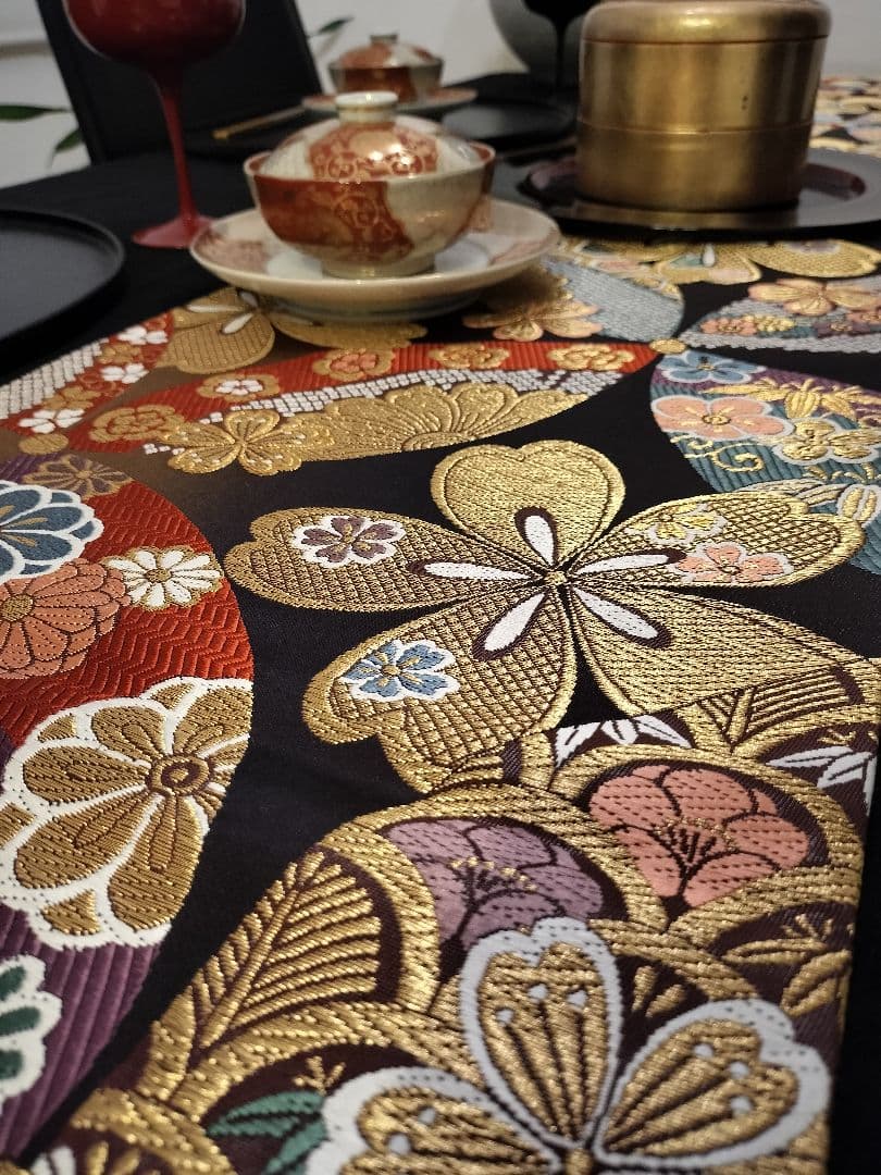 A955★逸品‼️豪華刺繍‼️ひな祭り‼️テーブルランナー2m11cm