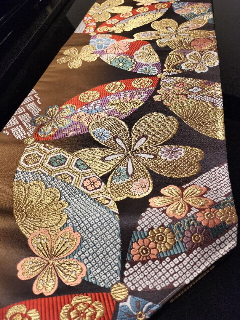 A955★逸品‼️豪華刺繍‼️ひな祭り‼️テーブルランナー2m11cm