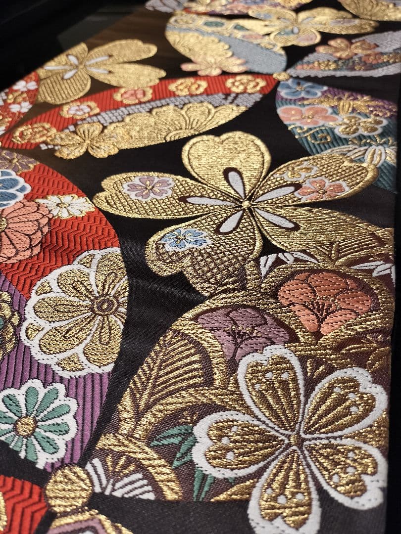 A955★逸品‼️豪華刺繍‼️ひな祭り‼️テーブルランナー2m11cm