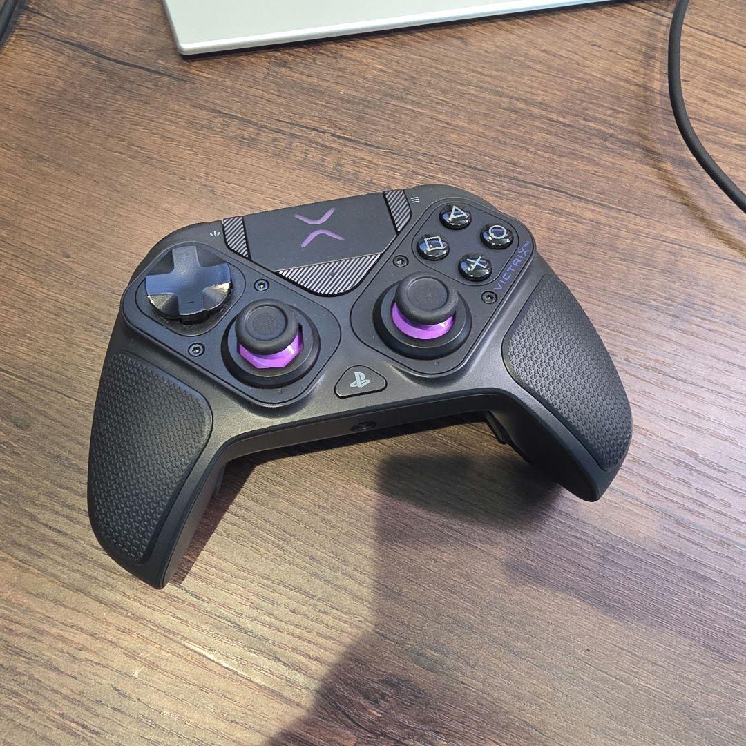 VICTRIX PRO BFG　ワイヤレスコントローラー