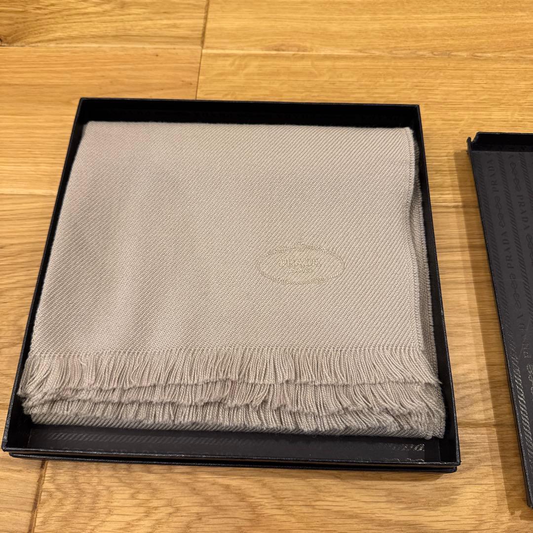 PRADA ベージュグレー ウールマフラー フリンジ付き
