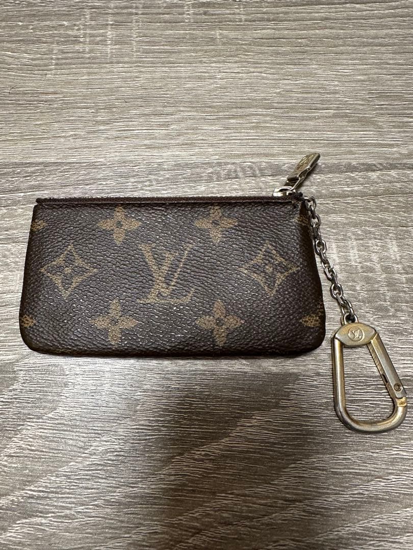 ルイヴィトン　ケース　LV VUITTON