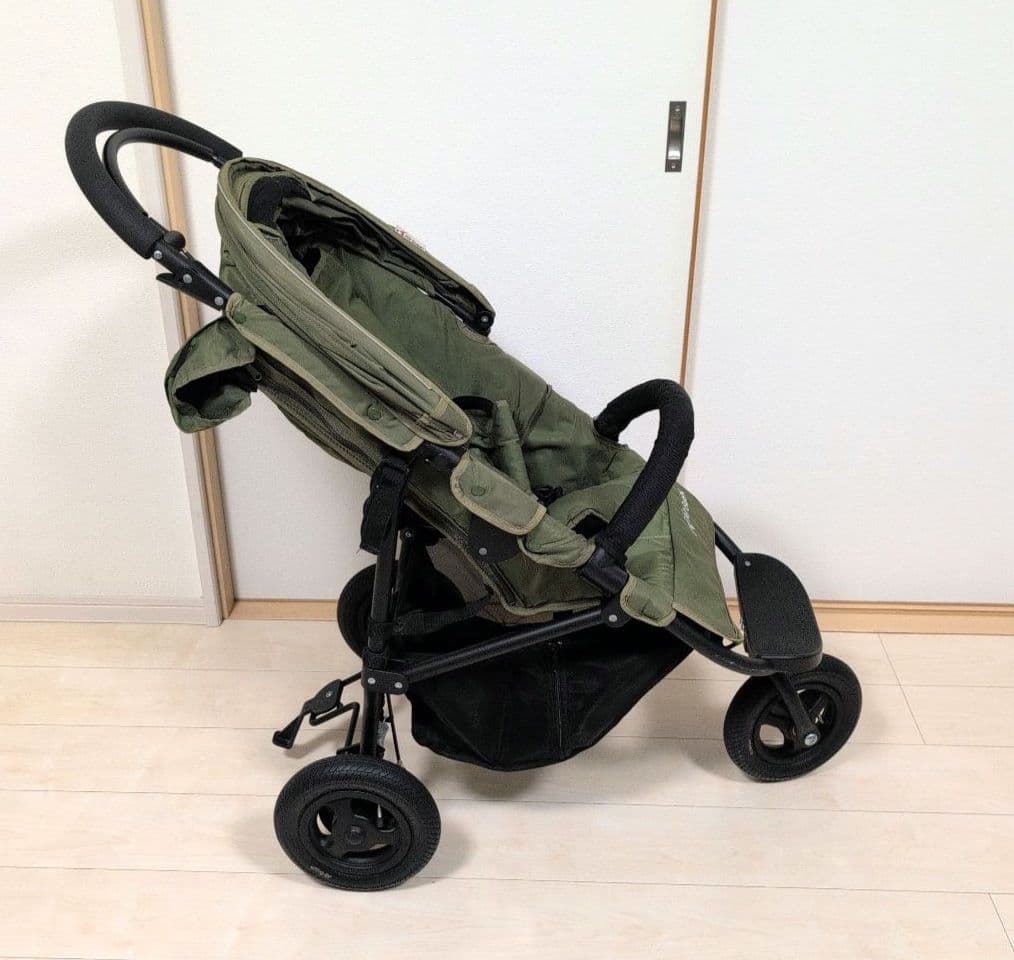 エアバギー ココ 空気入付 カーキ 三輪 ブレーキ ベビーカー