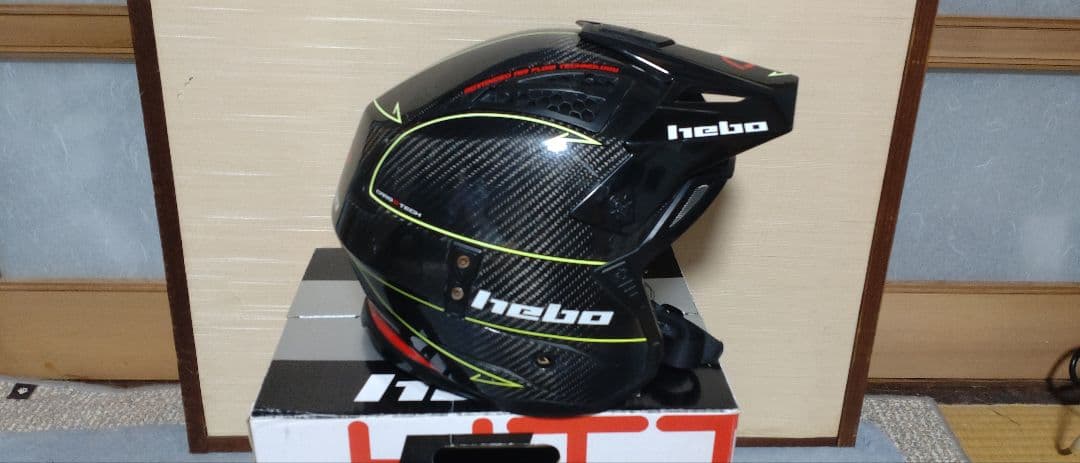 hebo トライアルヘルメット カーボン
