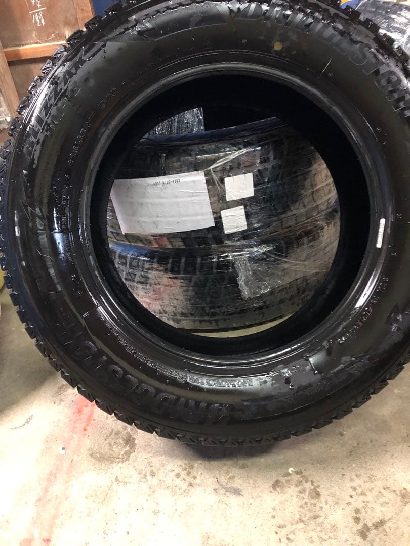 かいと225/65R17 ブリヂストン　DM-V3 ①