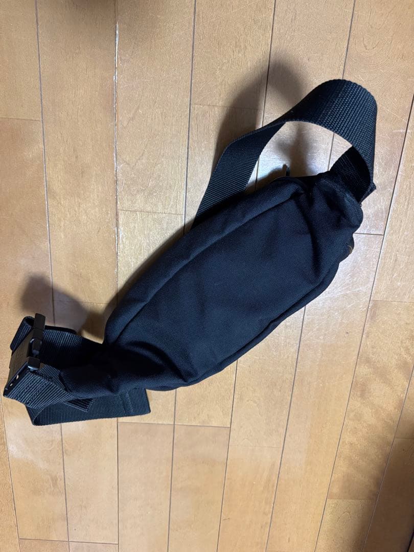 メゾンマルジェラ ボディバック