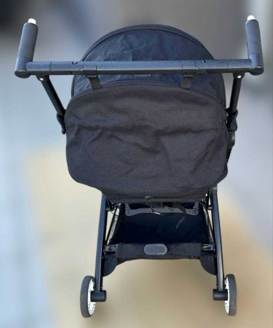 サイベックスリベル 折りたたみ式ベビーカーブラック（バンパーバー付)