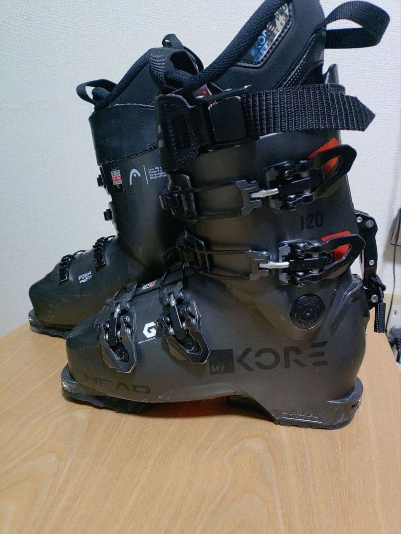 【送料無料】KORE スキー ブーツ 120 25.5cm