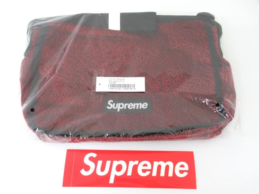 【SUPREME】A⑳314//Velvet Messenger Bag