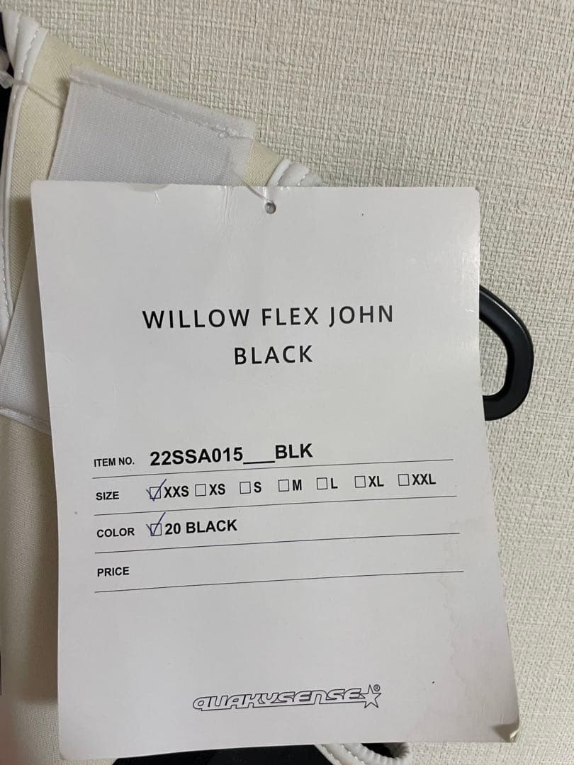 新品　ウェットスーツ　ブラックホワイト　XXS