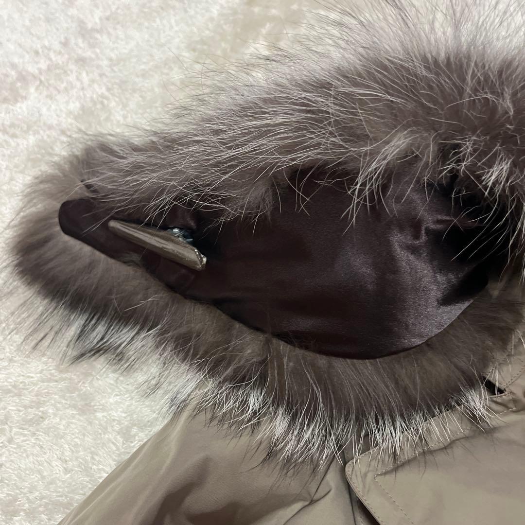 新品　ダーマコレクション　フォックスファーダウンコート　グレージュ　13号