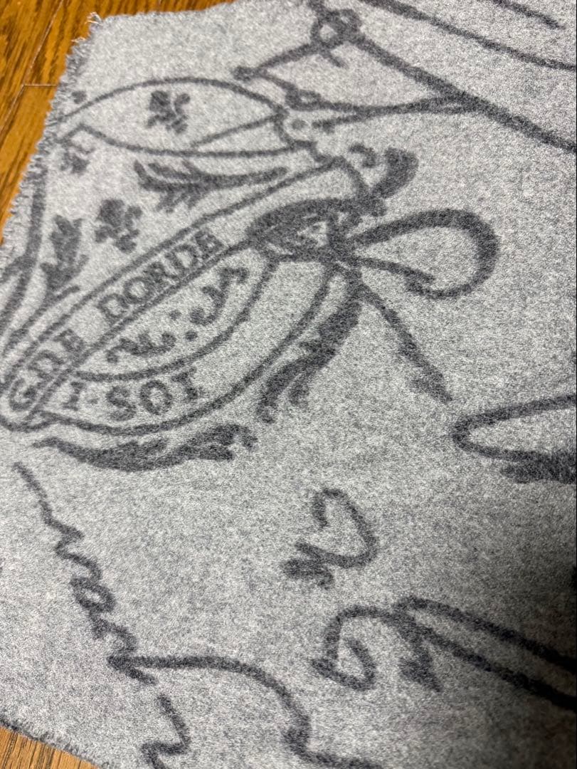 ベルルッティ Berluti マフラー スカーフ カリグラフィ クリス グレー