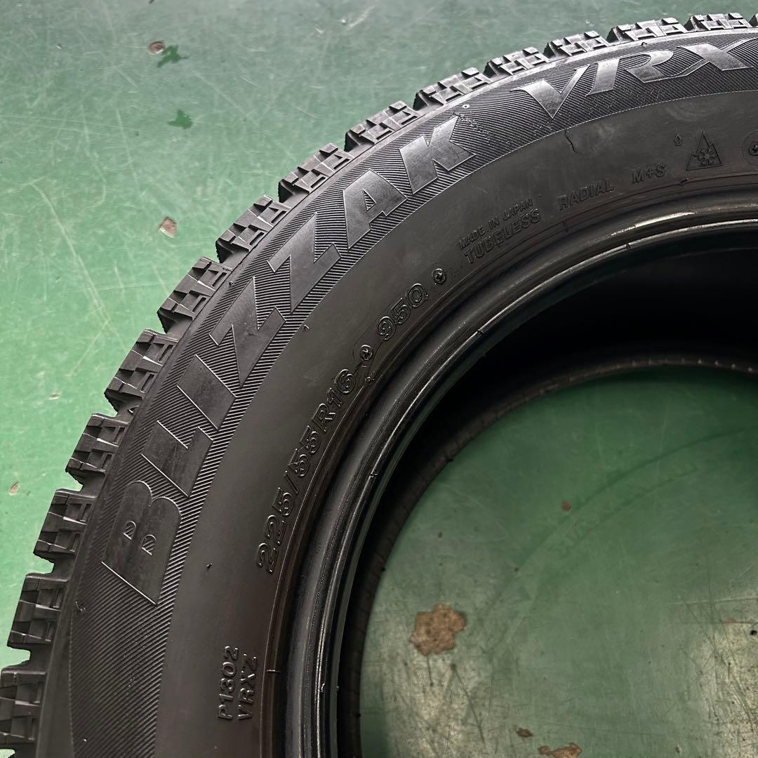 中古スタッドレス225/55R16ブリヂストン４本セット　、セルシオなど