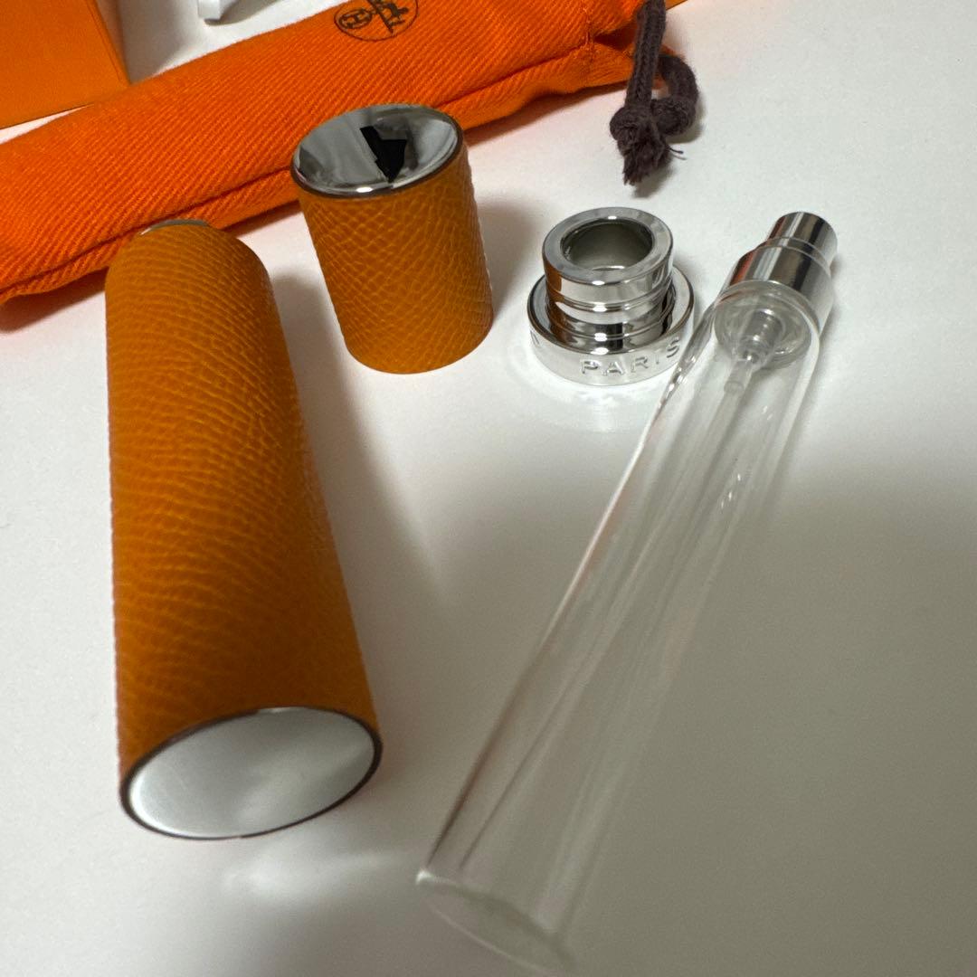 エルメス HERMES アトマイザー 携帯用 香水ケース レザー オレンジ