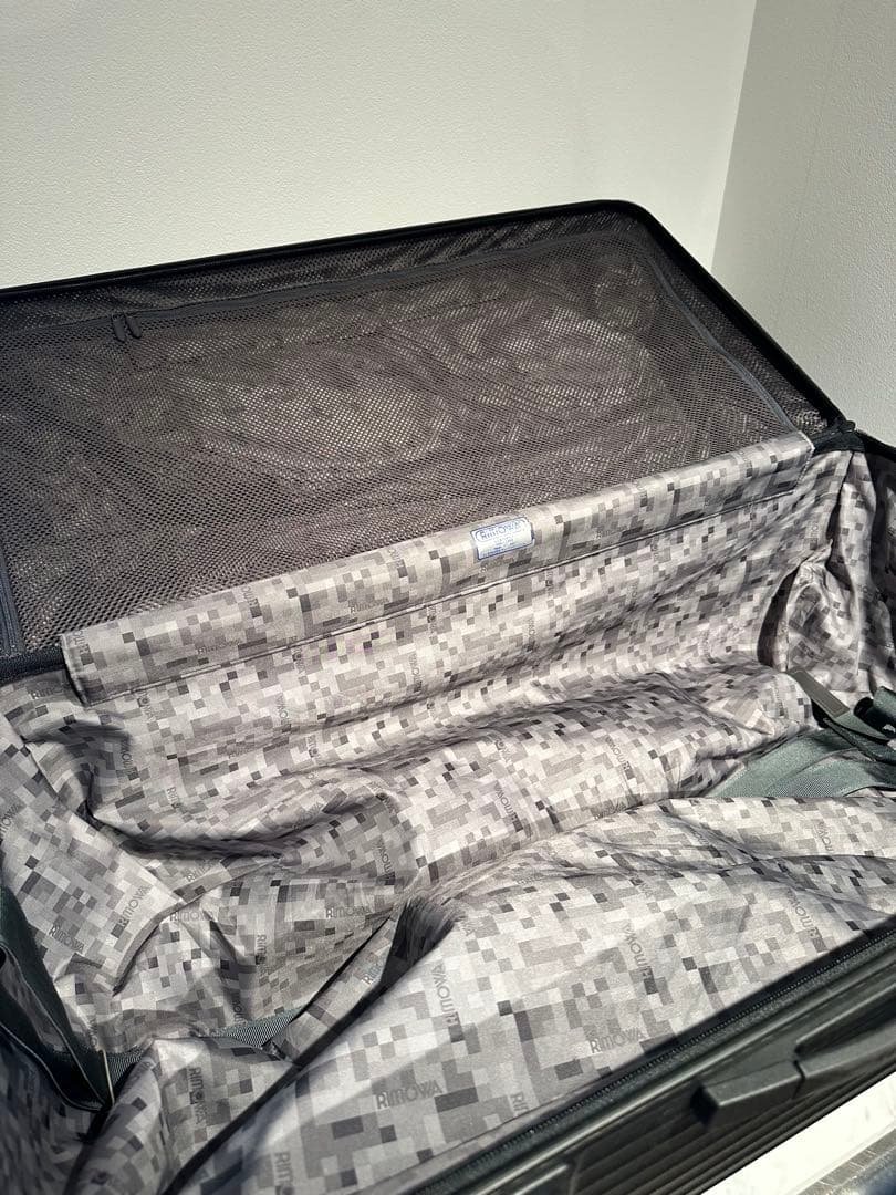 リモワ　トランク プラス 101Ｌ