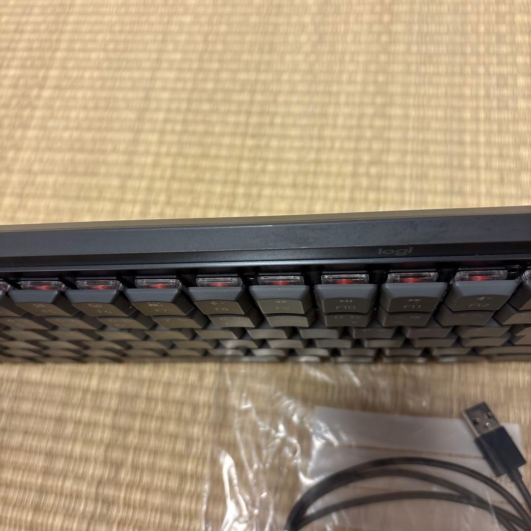 Logicool(ロジクール)赤軸　キーボード　メカニカルキーボード