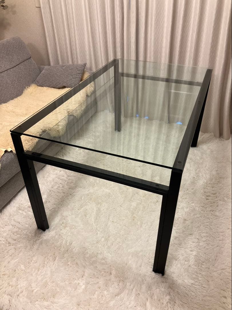 ガラスダイニングテーブル メーカー：アルテジャパン 定価：13万円 日本製