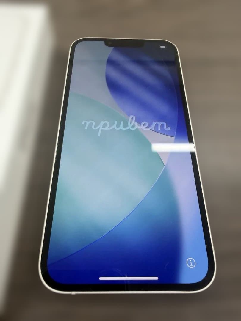 【美品】iPhone 13 128GB スターライト （ホワイト）箱付