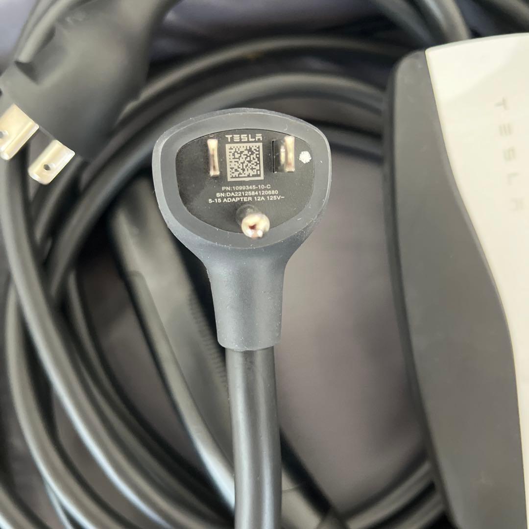 Tesla 充電ケーブルセット