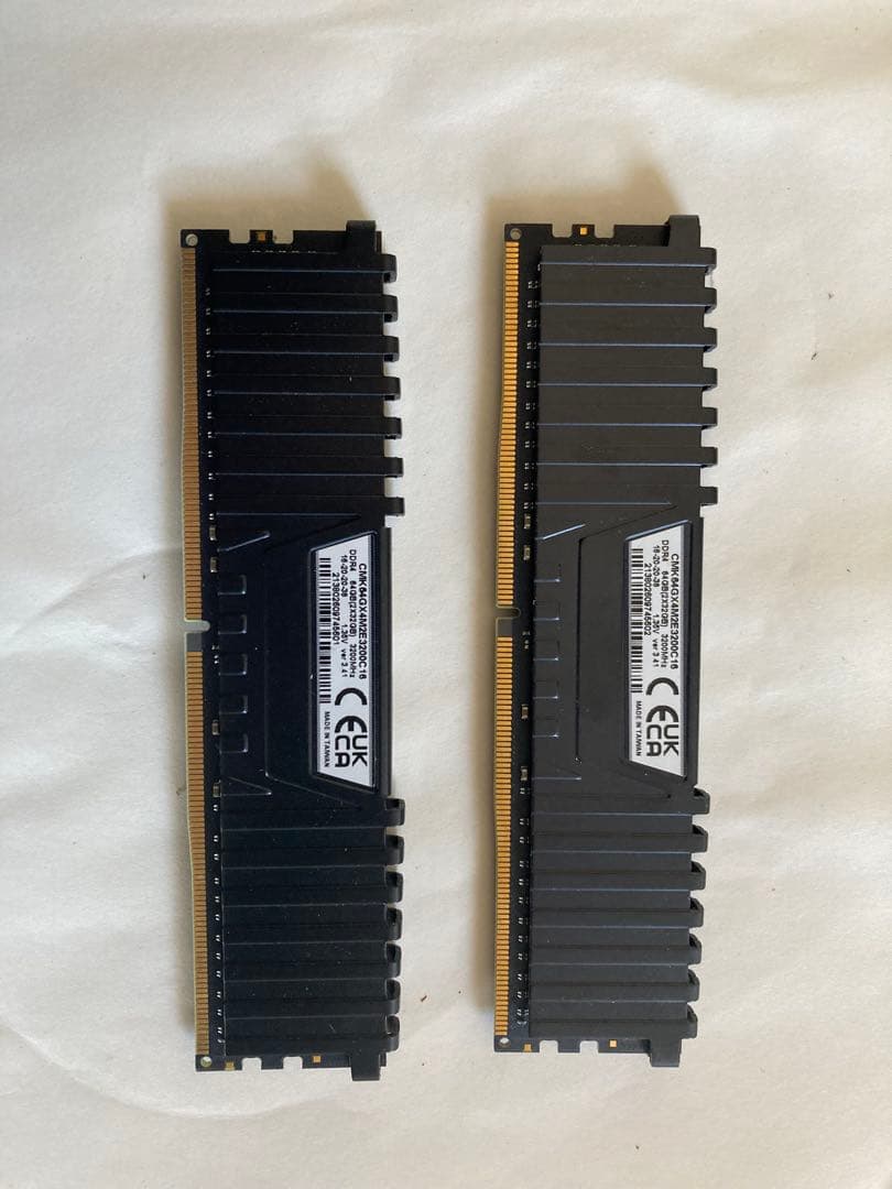 メモリー CORSAIR VENGEANCE LPX DDR4 64GB 3200MHz