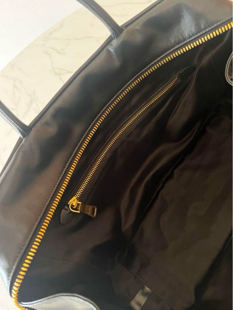 miumiu ミュウミュウ レザートップハンドルバッグ ブラック