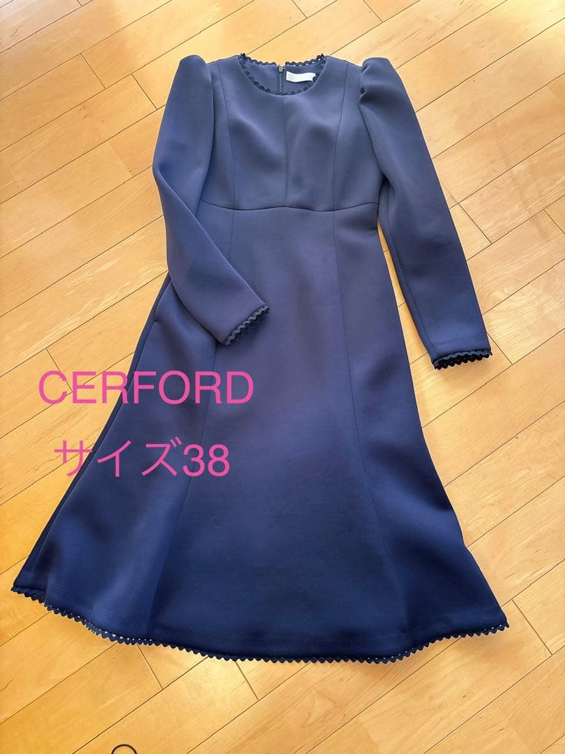 【美品】CELFORD レーストリムポンチワンピース　ネイビー　size38