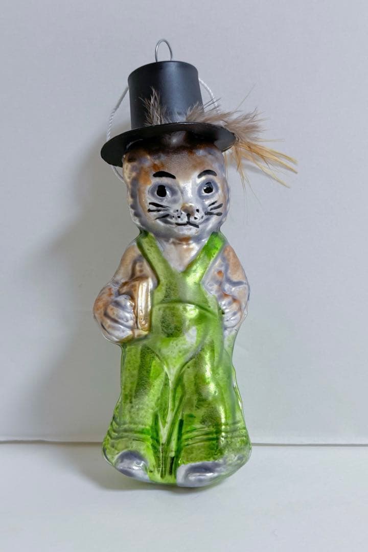 アスティエセレクト　オーナメント　帽子を被った猫