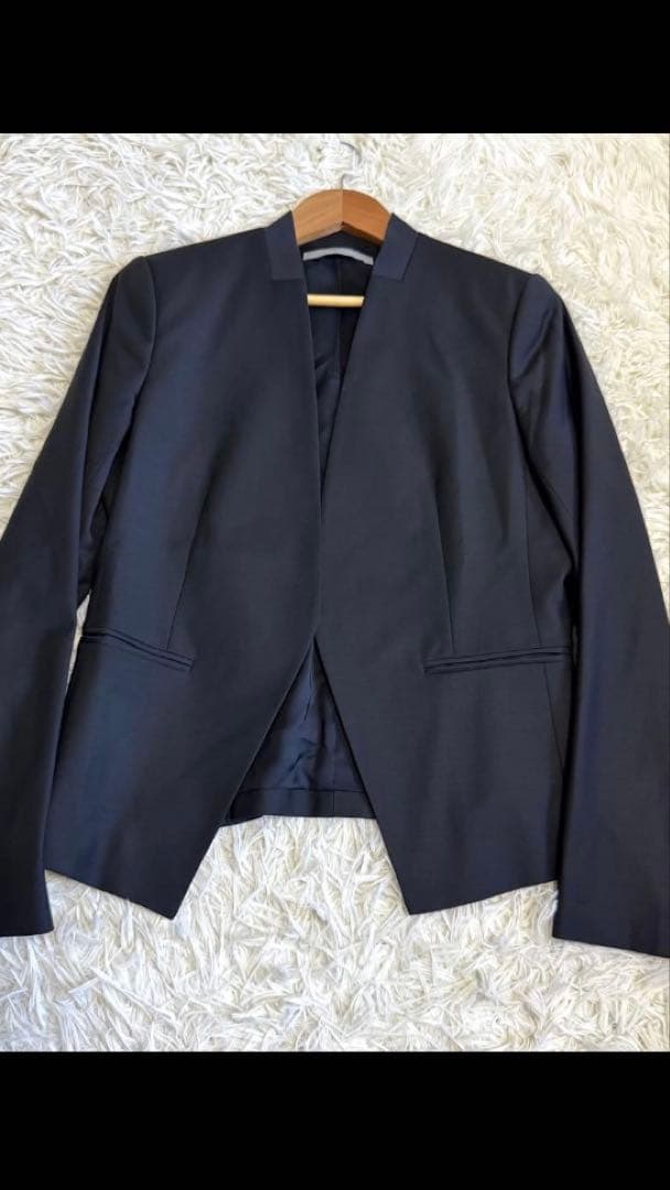 美品✨theory luxe✨ノーカラー　パンツスーツ　セットアップ　黒　38