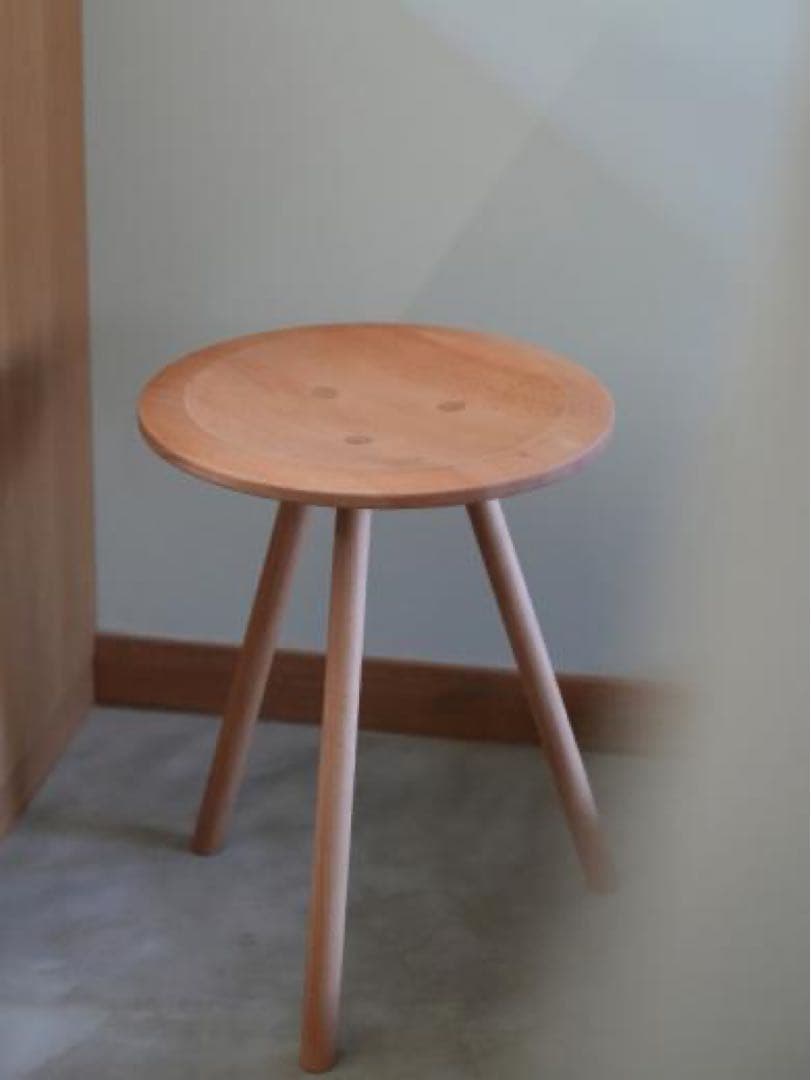 木製円形スツール 3本脚