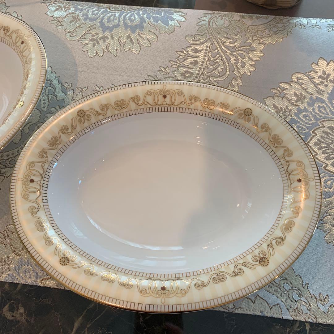未使用　ウェッジウッド アレクサンドラ　シャンパン　カレー皿　サラダボウル2枚