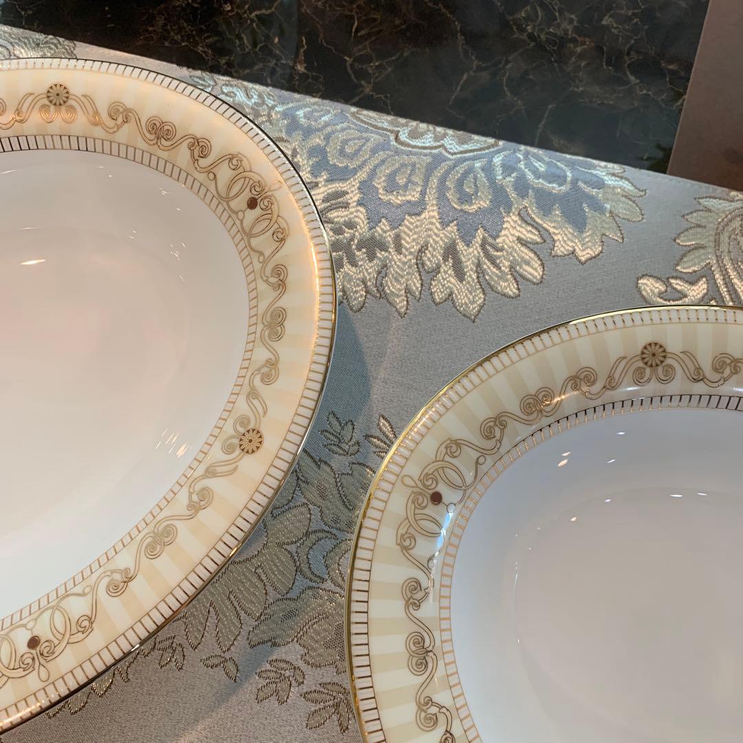 未使用　ウェッジウッド アレクサンドラ　シャンパン　カレー皿　サラダボウル2枚