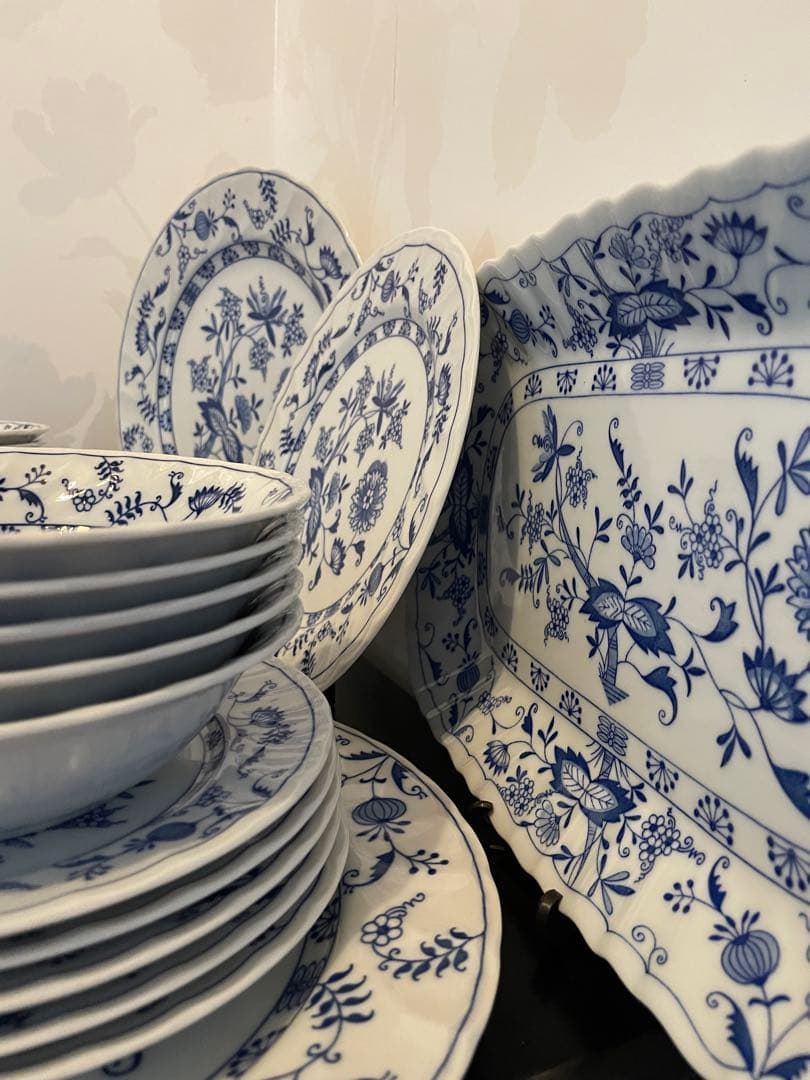 新品　Blue Elbe by Tanyo ブルーエルベ 皿　ボタニカル柄　28