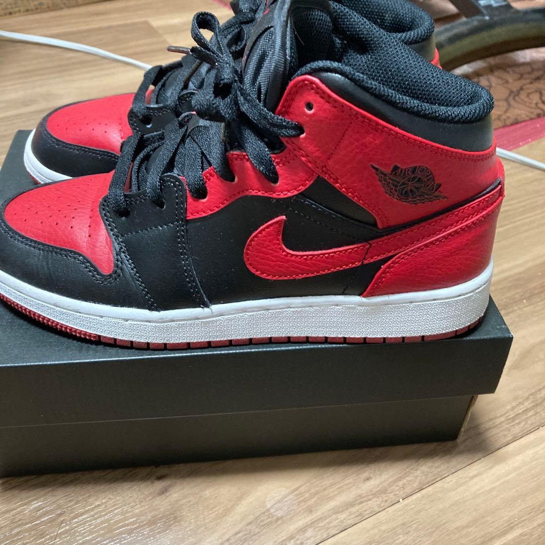 Nike Air Jordan 1 Mid (GS) 赤／黒 23.5㎝