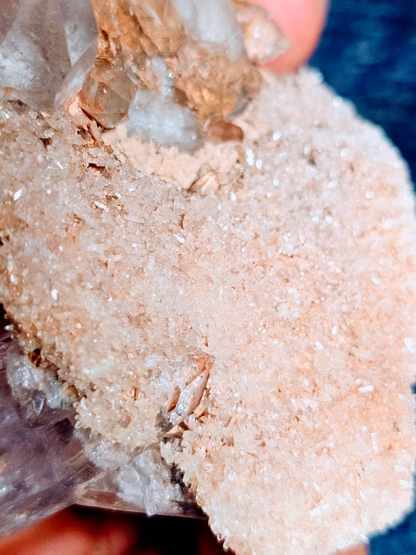 ヒマラヤのクル渓谷産 水晶クラスター