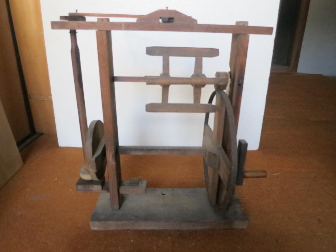 ★最終値　糸巻機　糸紡ぎ　紡ぎ車　糸車　手回し古民具アンティーク置物 古民家蔵出