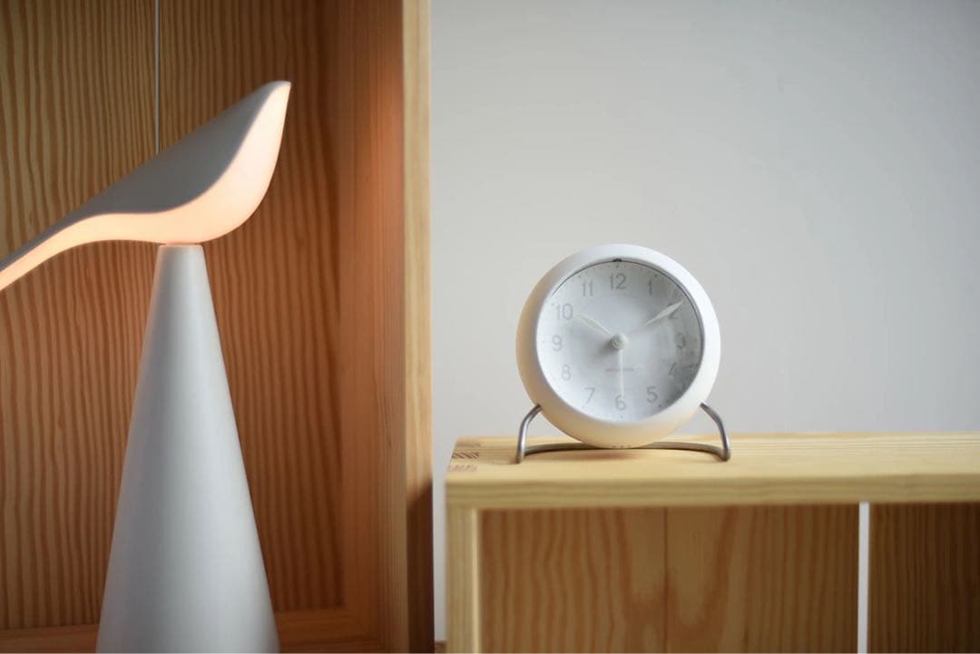 アルネヤコブセン　テーブルクロック　ステーションベルビュー　ホワイト　限定　北欧