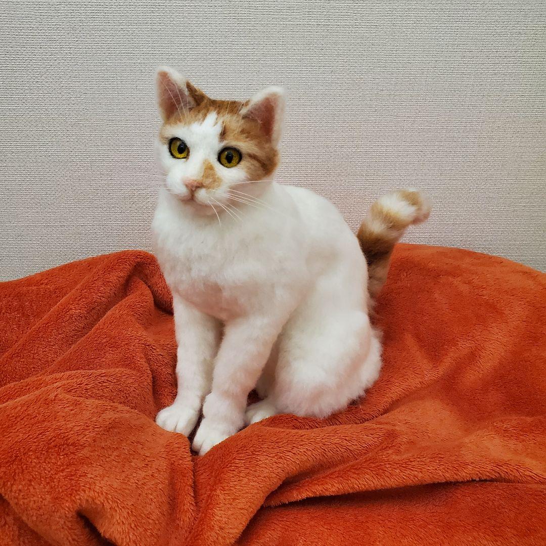羊毛フェルト猫　ハンドメイド　茶白ハチワレ