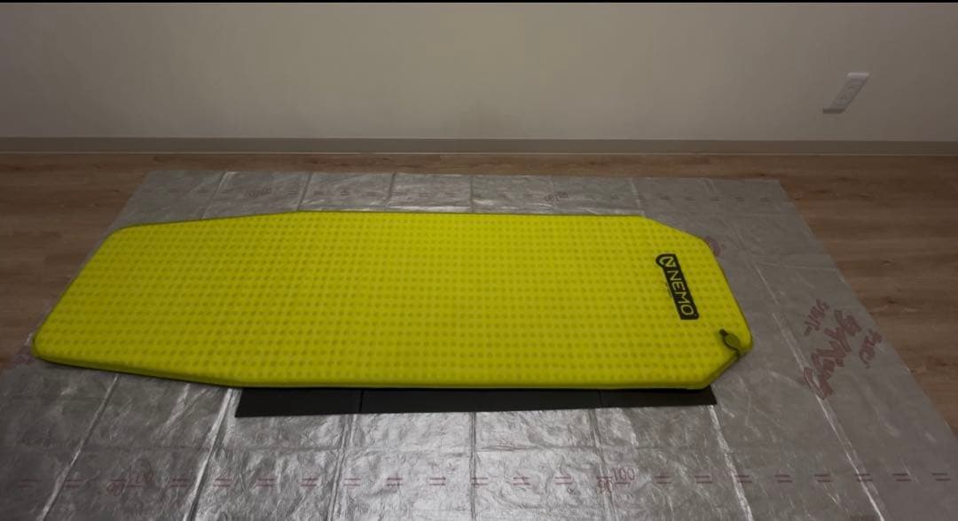 ま*つ様 【美品】スリーピングマット NEMO ZOR Medium Size