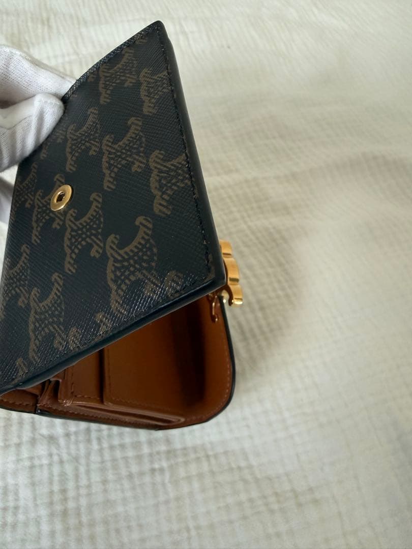 CELINE スモールフラップウォレット　トリオンフ