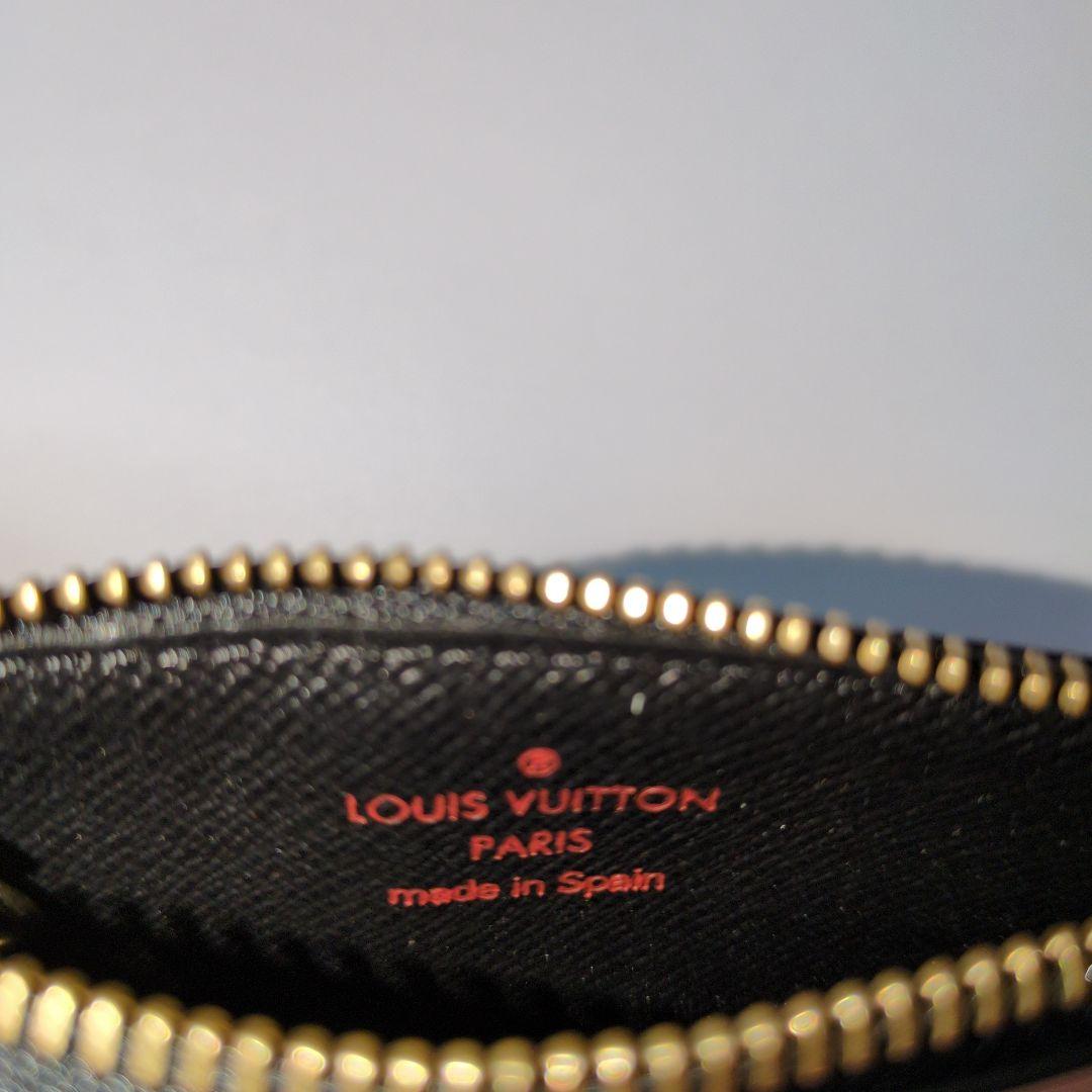 Louis Vuitton ポシェット クレ エピ ケース