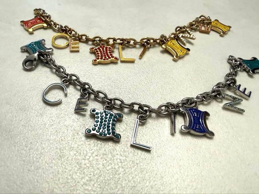 セリーヌ　ロゴ　ブレスレット　1本14000円 2本28000円