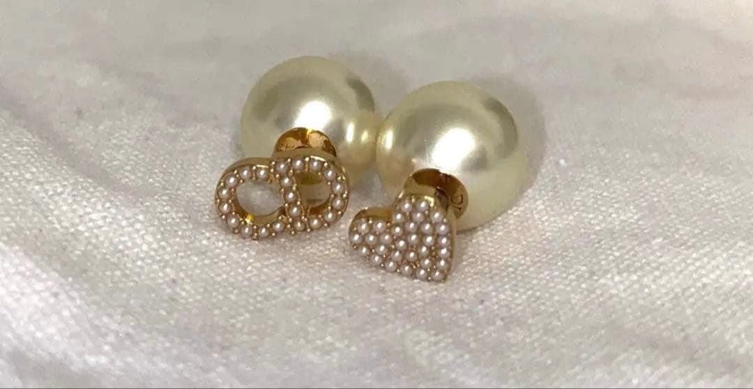 Christian Dior トライバルパールピアス【期間限定値下中】