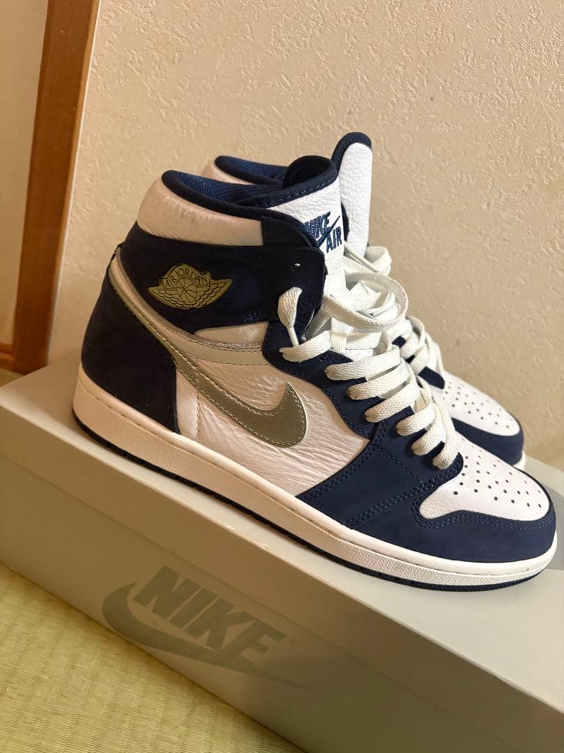 Nike Air Jordan 1 ミッドナイトネイビー