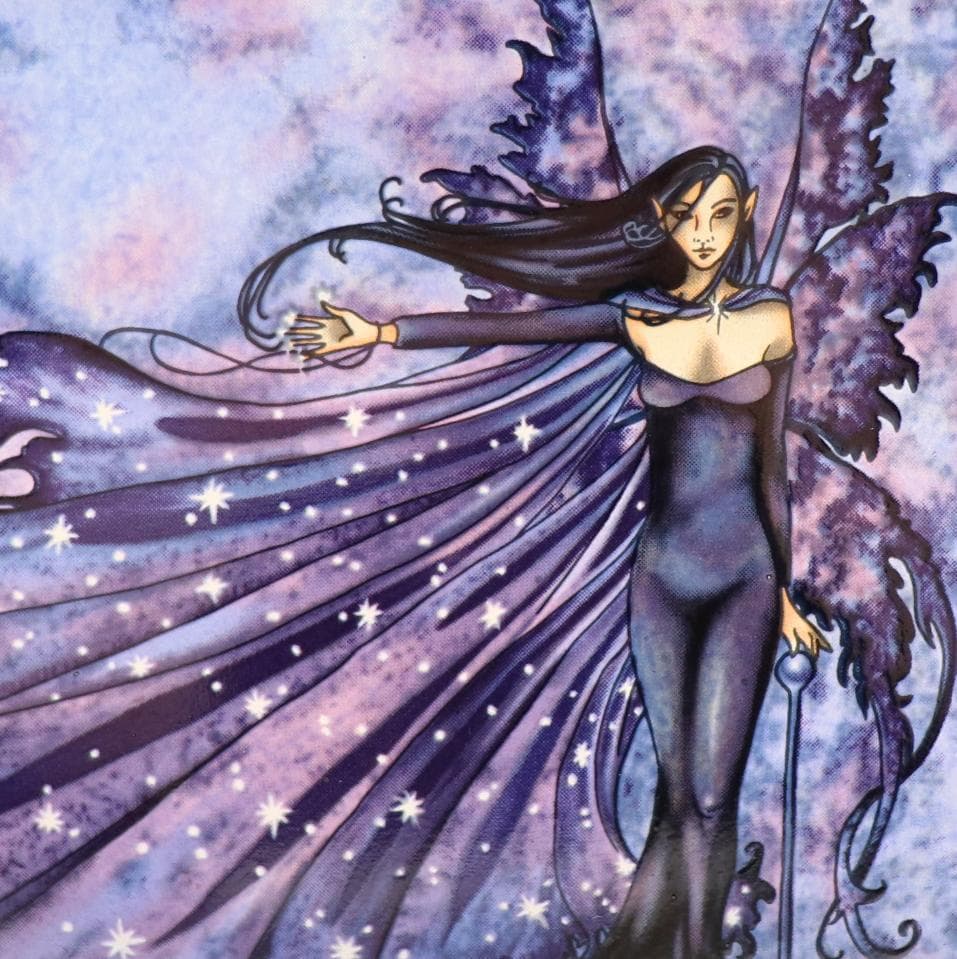 新品 エイミー・ブラウン 星のマントを纏った妖精 ヴィンテージ ステンドグラス