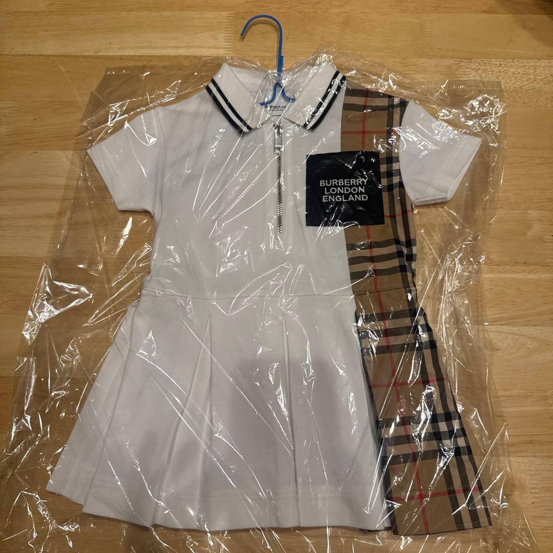 【美品】Burberryワンピース2着
