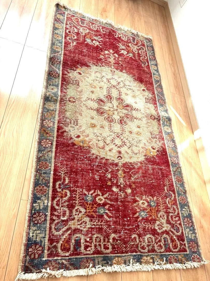 専用！ヴィンテージ　ラグ　トルコ　ギュネイ　絨毯