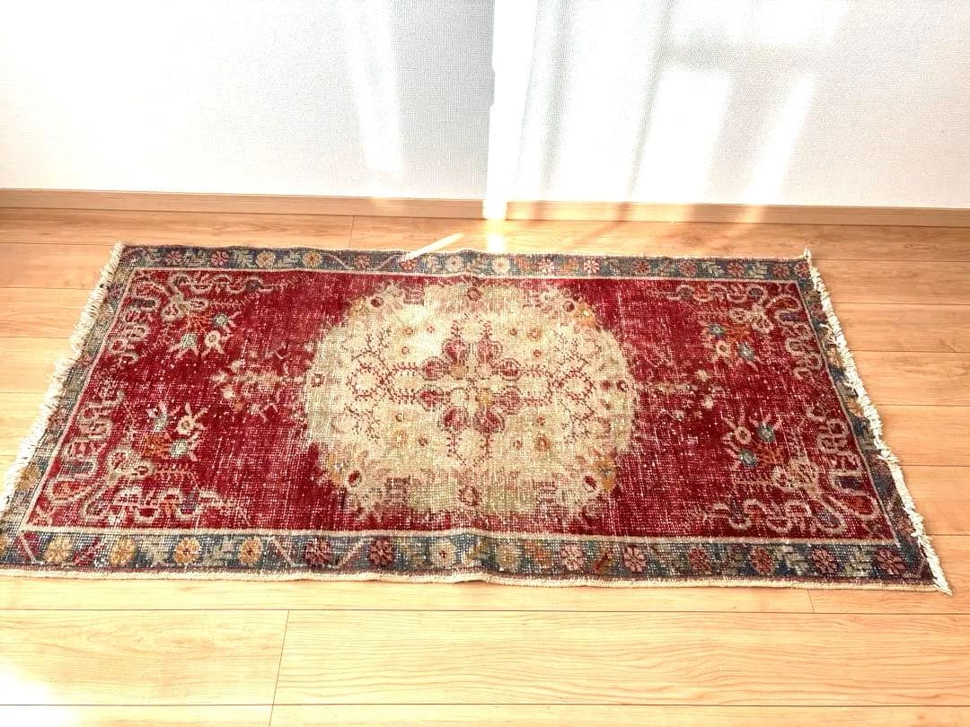 専用！ヴィンテージ　ラグ　トルコ　ギュネイ　絨毯